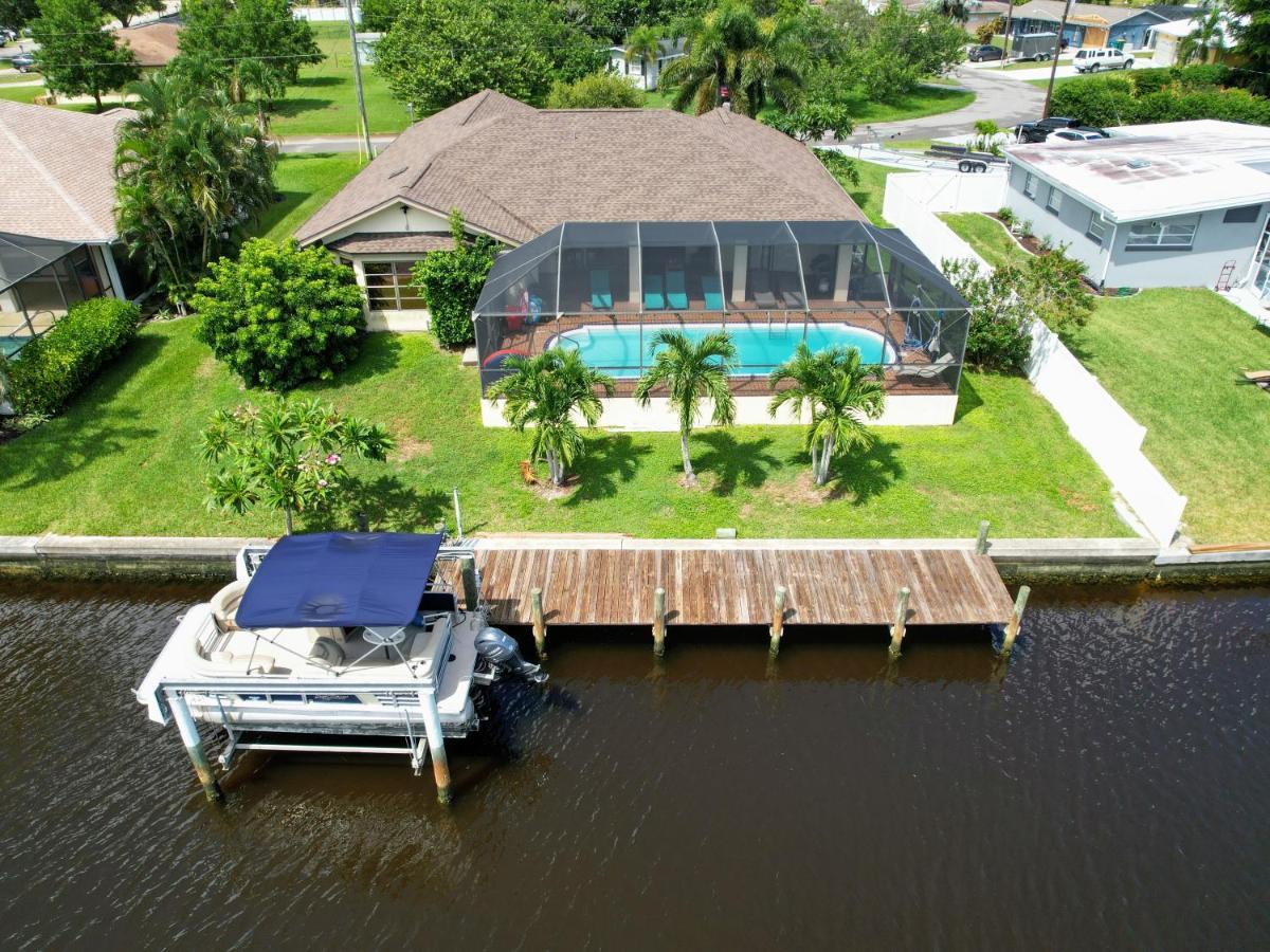 House With A Boatyour Private Waterfront Resort พอร์ตชาร์ล็อต ภายนอก รูปภาพ