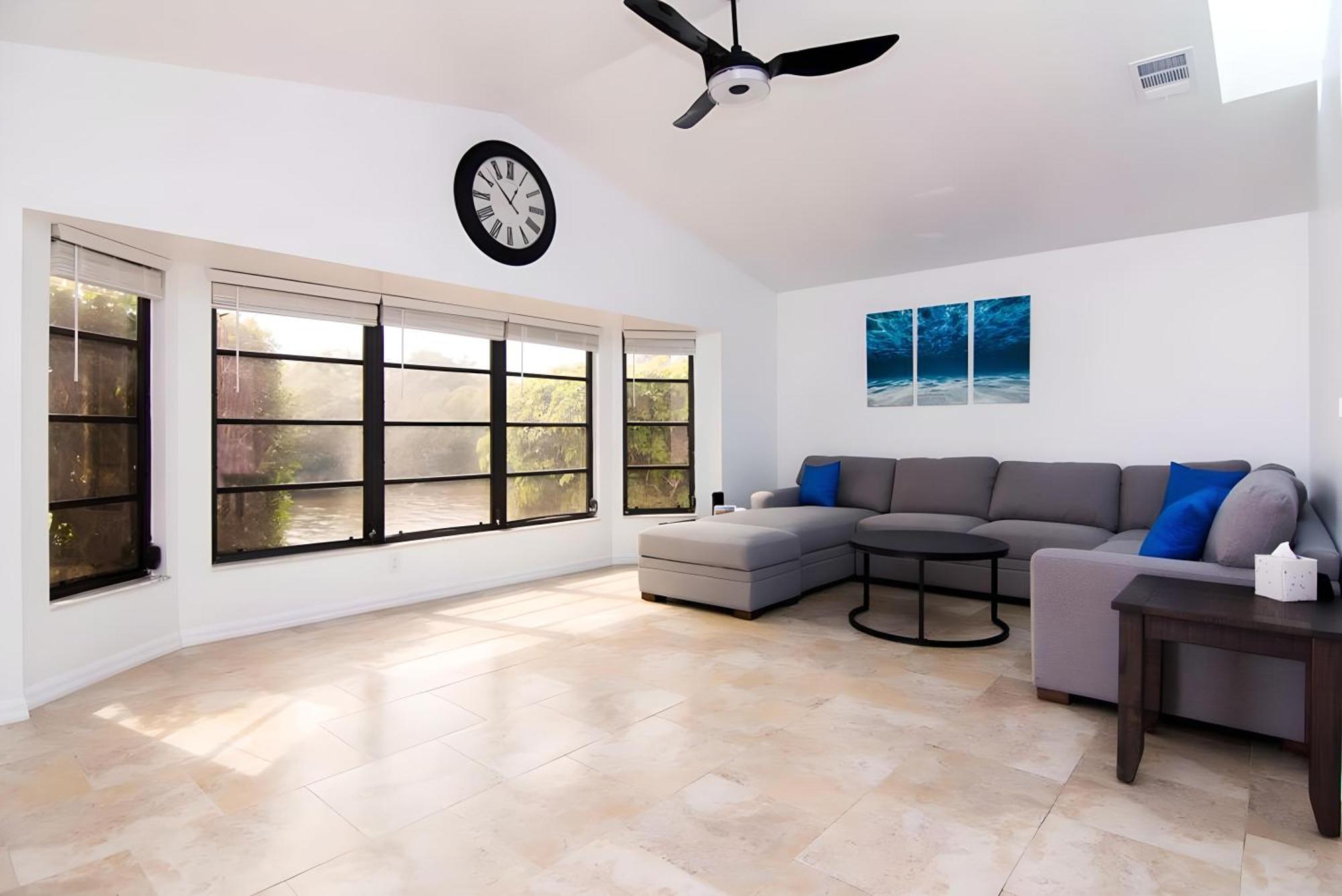 House With A Boatyour Private Waterfront Resort พอร์ตชาร์ล็อต ภายนอก รูปภาพ